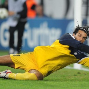 开云体育备用-球员在快节奏比赛中的情绪控制关键，如何管理球员在比赛中的情绪