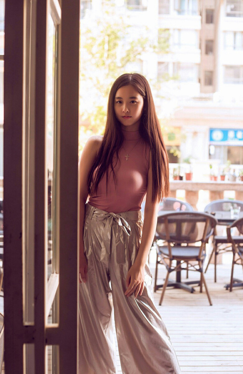 kaiyun体育综合-多特蒙德主场2-0战胜弗赖堡，继续领跑德甲，多特蒙德vs弗莱堡比赛结果